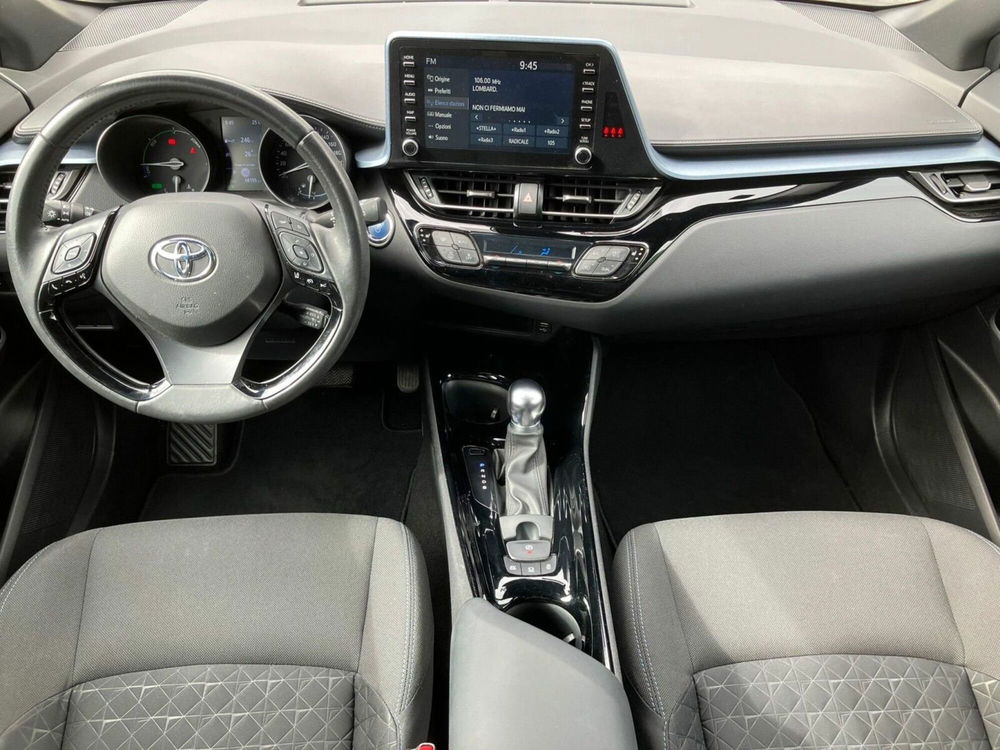 Toyota Toyota C-HR usata a Lecco (16)