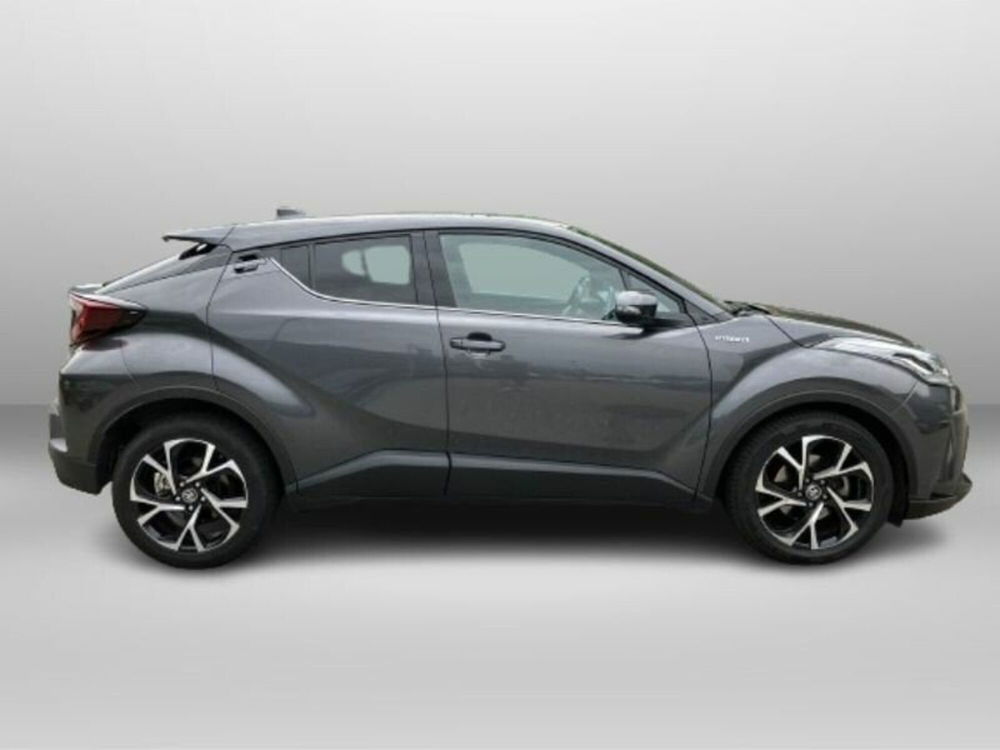 Toyota Toyota C-HR usata a Lecco (7)