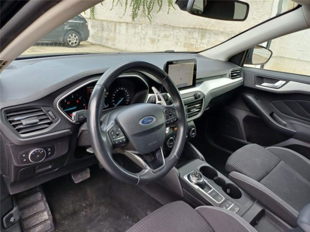 Ford Focus Station Wagon usata a Bari (10)