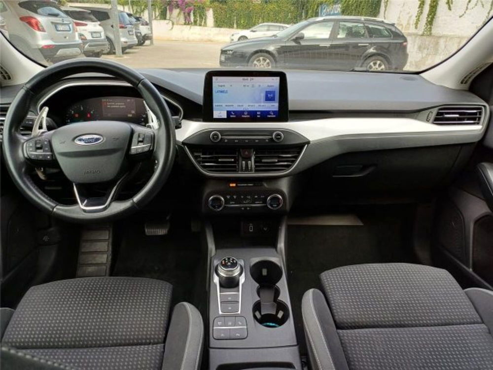 Ford Focus Station Wagon usata a Bari (12)