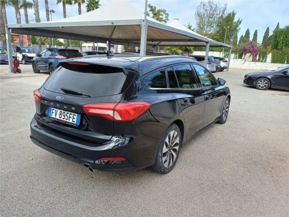 Ford Focus Station Wagon usata a Bari (4)