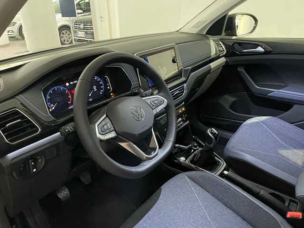 Volkswagen T-Cross nuova a Genova (8)