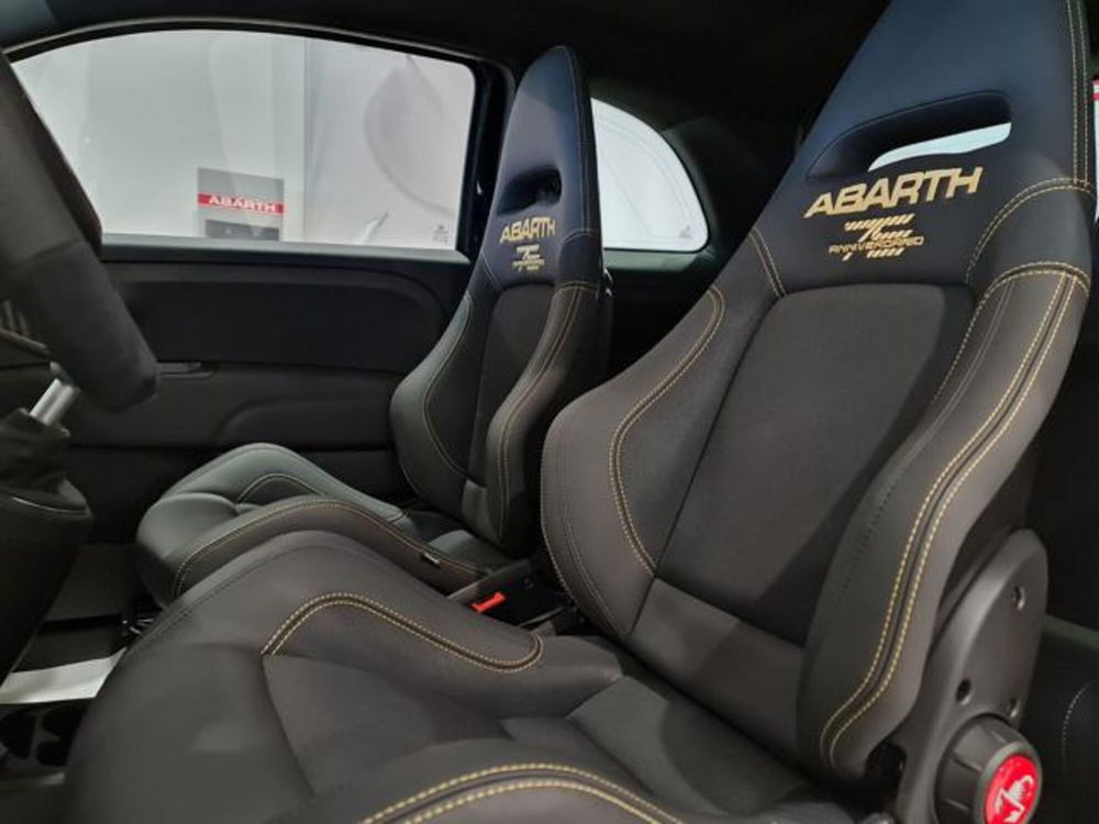 Abarth 695 nuova a Torino (12)