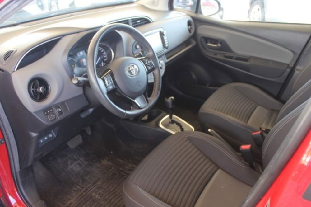 Toyota Yaris usata a Roma (12)