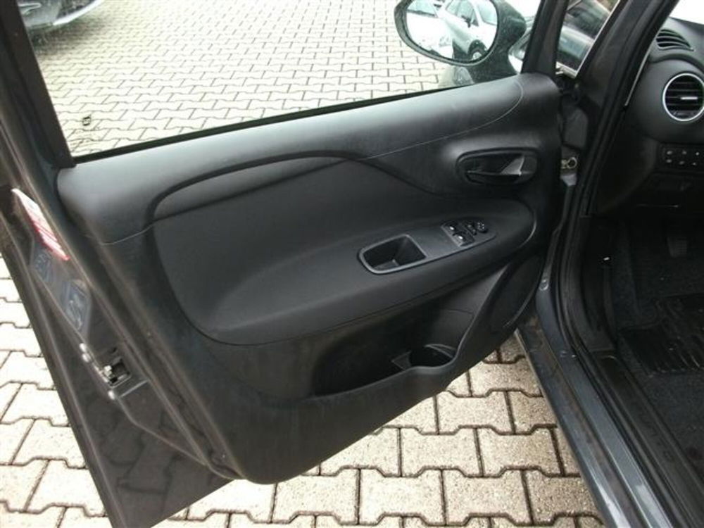 Fiat Punto usata a Firenze (9)