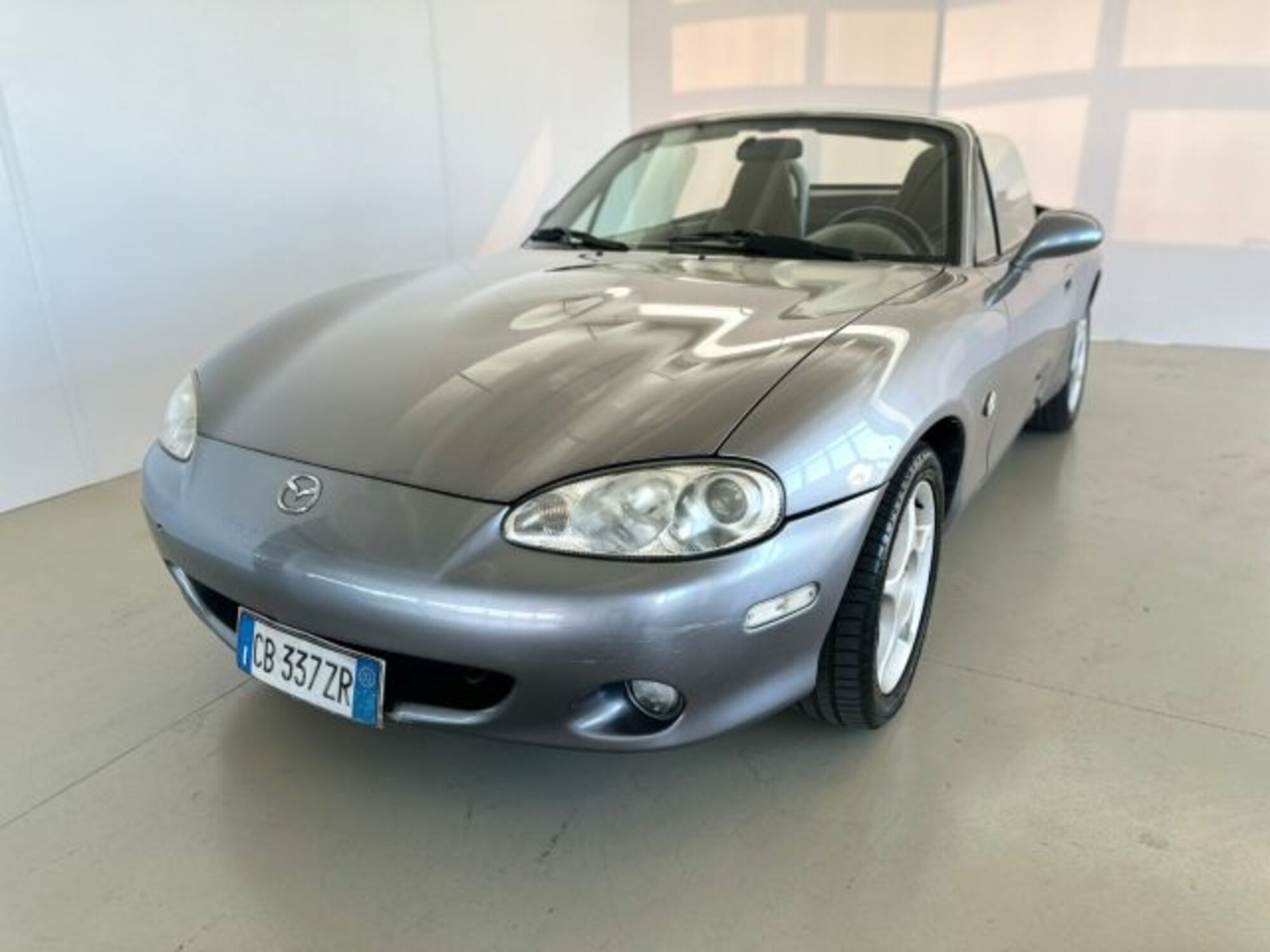 Mazda MX-5 1.6i 16V cat Phoenix del 2002 usata a Modena