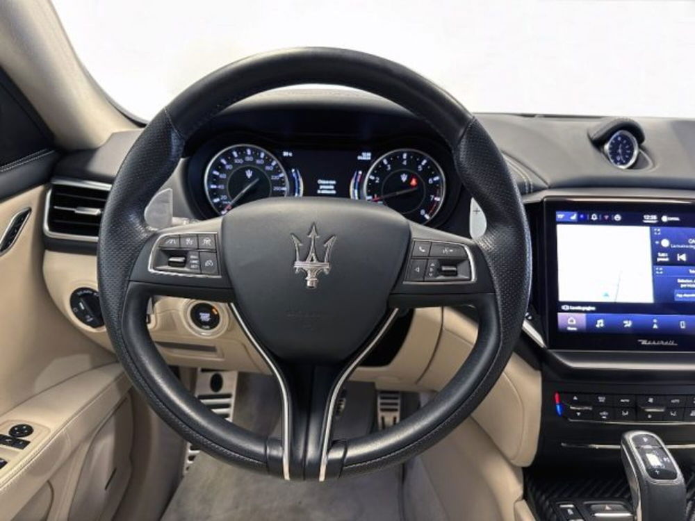 Maserati Ghibli usata a Modena (7)