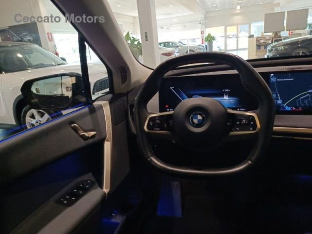 BMW iX usata a Padova (14)