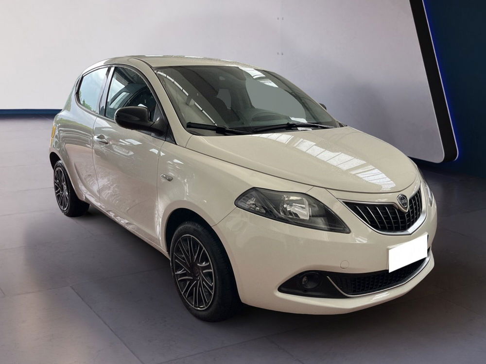 Lancia Ypsilon usata a Torino (3)