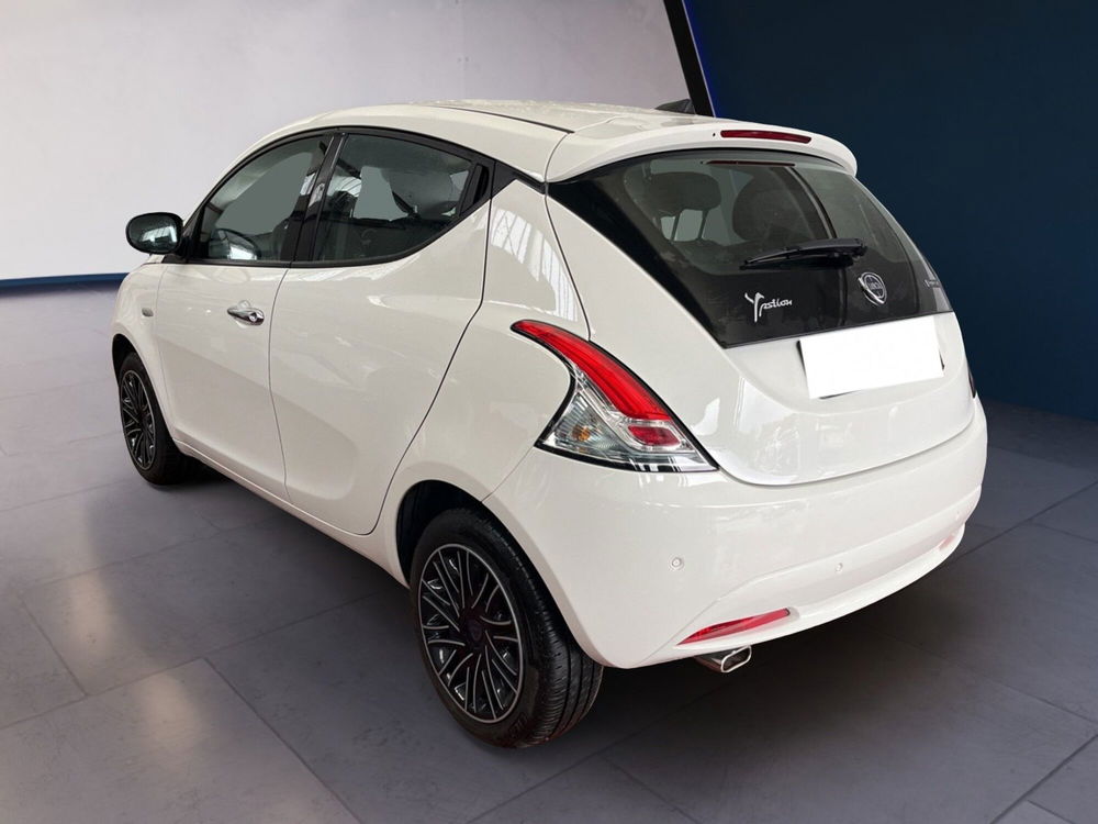 Lancia Ypsilon usata a Torino (5)