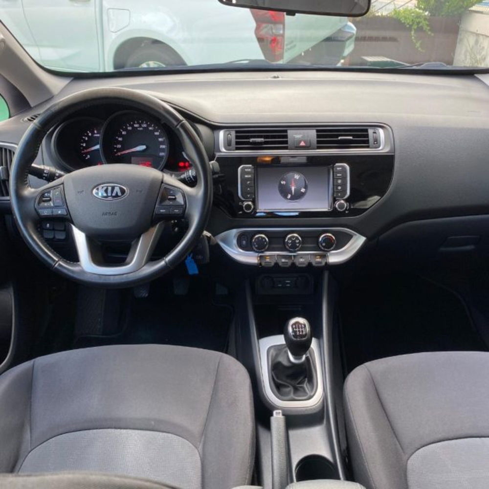 Kia Rio usata a L'Aquila (13)