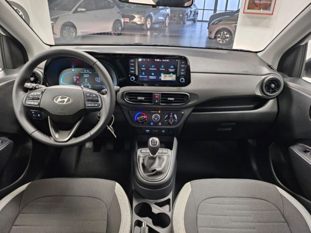 Hyundai i10 nuova a Brescia (8)