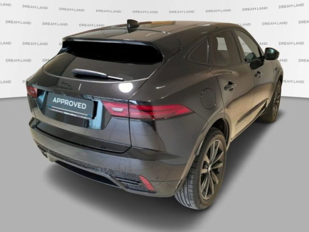 Jaguar E-Pace usata a Livorno (11)