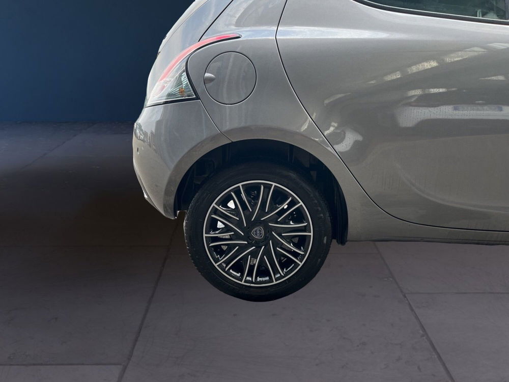 Lancia Ypsilon usata a Torino (8)