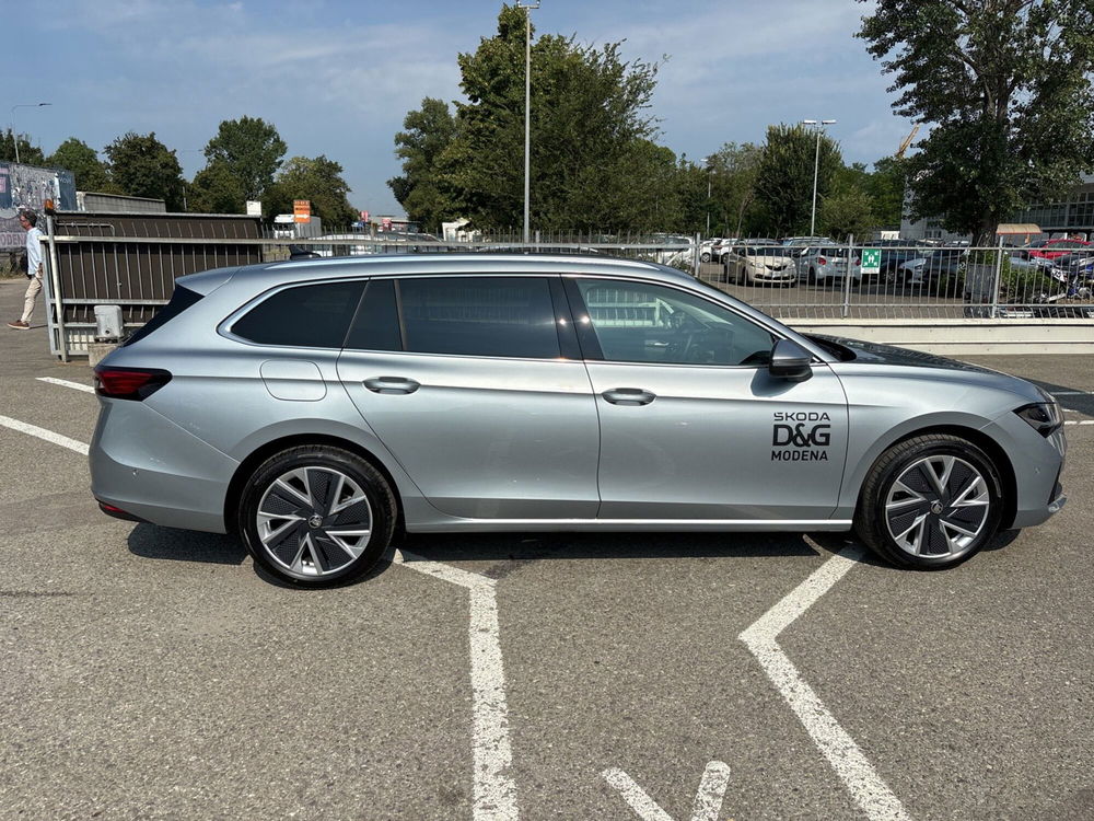 Skoda Superb Station Wagon usata a Modena (5)