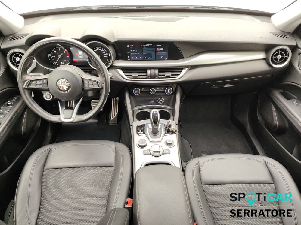 Alfa Romeo Stelvio usata a Como (14)