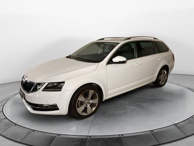 Skoda Octavia Station Wagon 1.5 G-TEC DSG Wagon Style del 2020 usata a Carnago