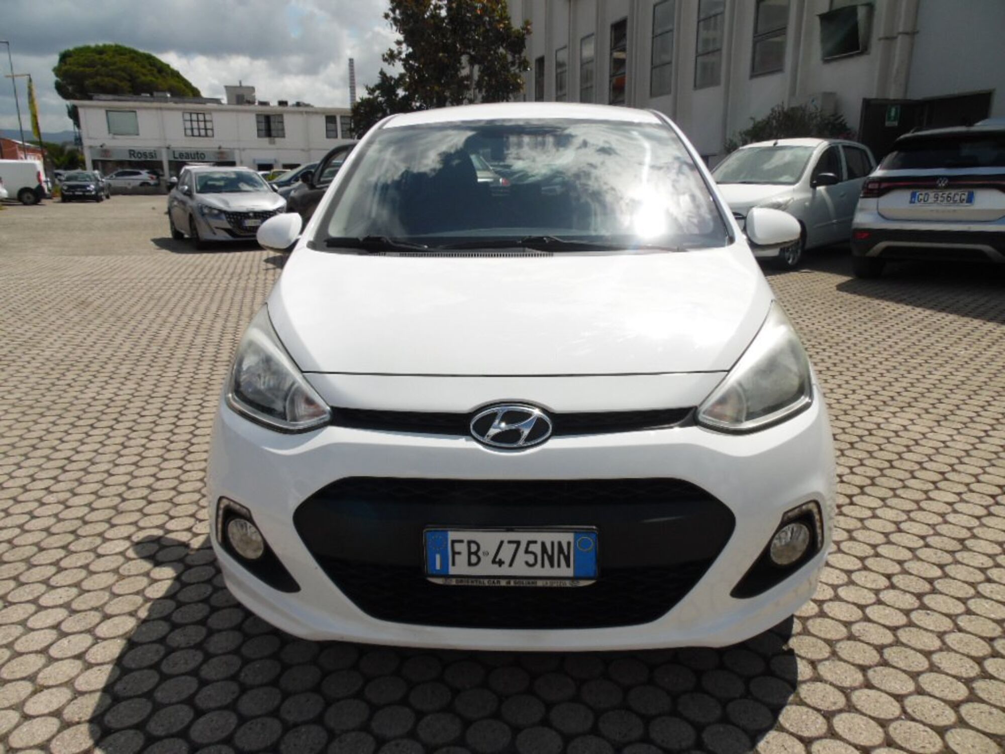 Hyundai i10 1.0 MPI Login  del 2016 usata a La Spezia