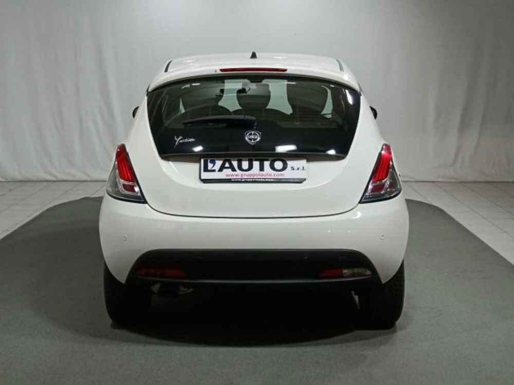 Lancia Ypsilon usata a Sondrio (4)