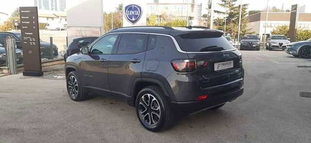 Jeep Compass nuova a Ancona (8)