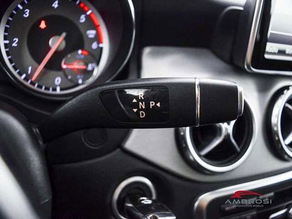 Mercedes-Benz GLA SUV usata a Viterbo (19)