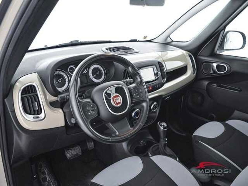 Fiat 500L Living usata a Viterbo (8)