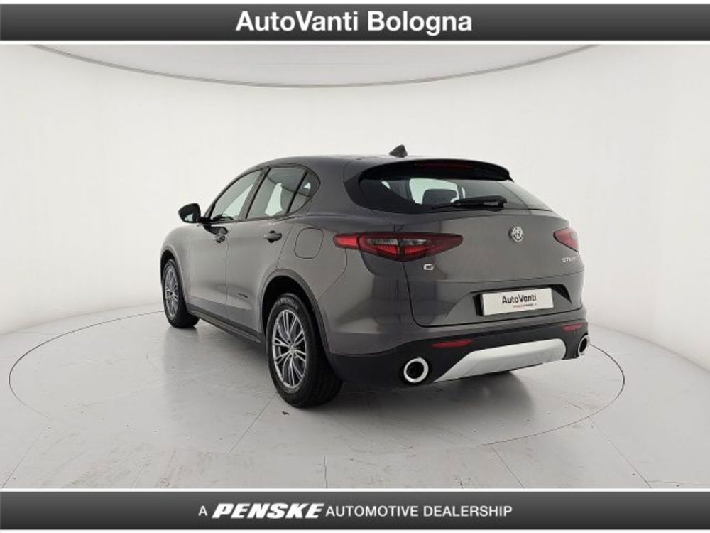 Alfa Romeo Stelvio usata a Bologna (3)