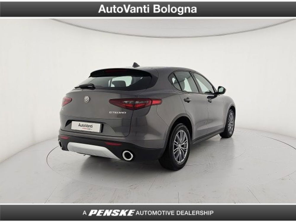 Alfa Romeo Stelvio usata a Bologna (5)