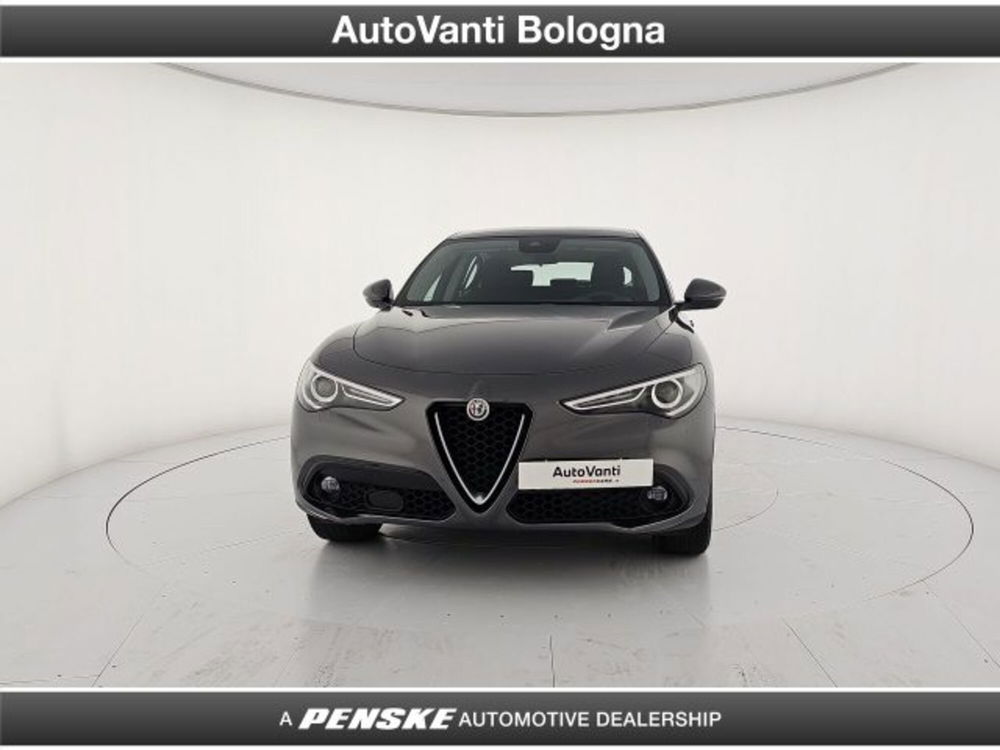 Alfa Romeo Stelvio usata a Bologna (7)