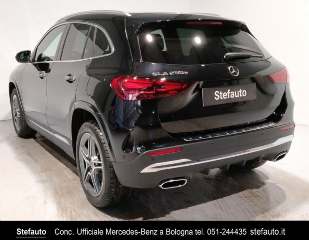 Mercedes-Benz GLA SUV nuova a Bologna (5)