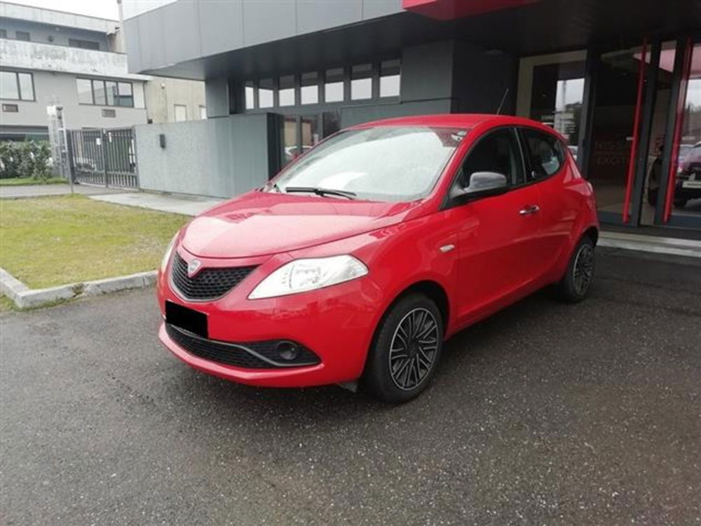 Lancia Ypsilon usata a Asti