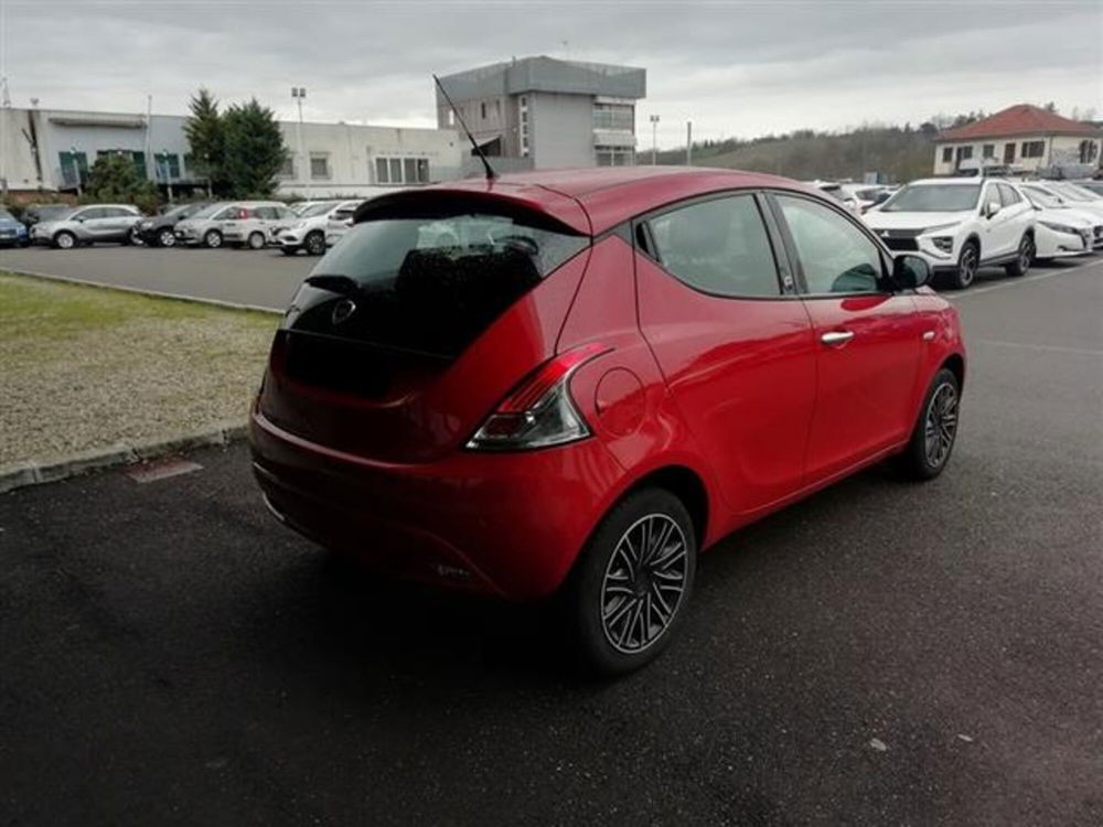 Lancia Ypsilon usata a Asti (5)