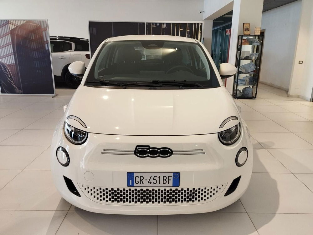 Fiat 500e nuova a Frosinone (2)