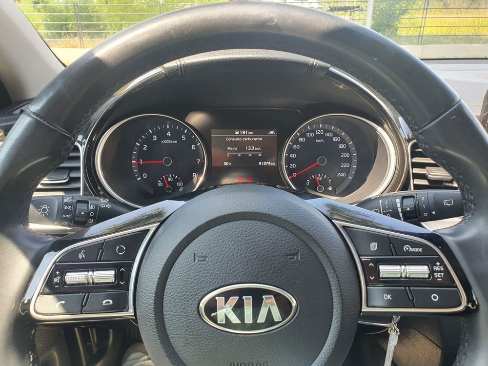 Kia XCeed usata a Rimini (11)