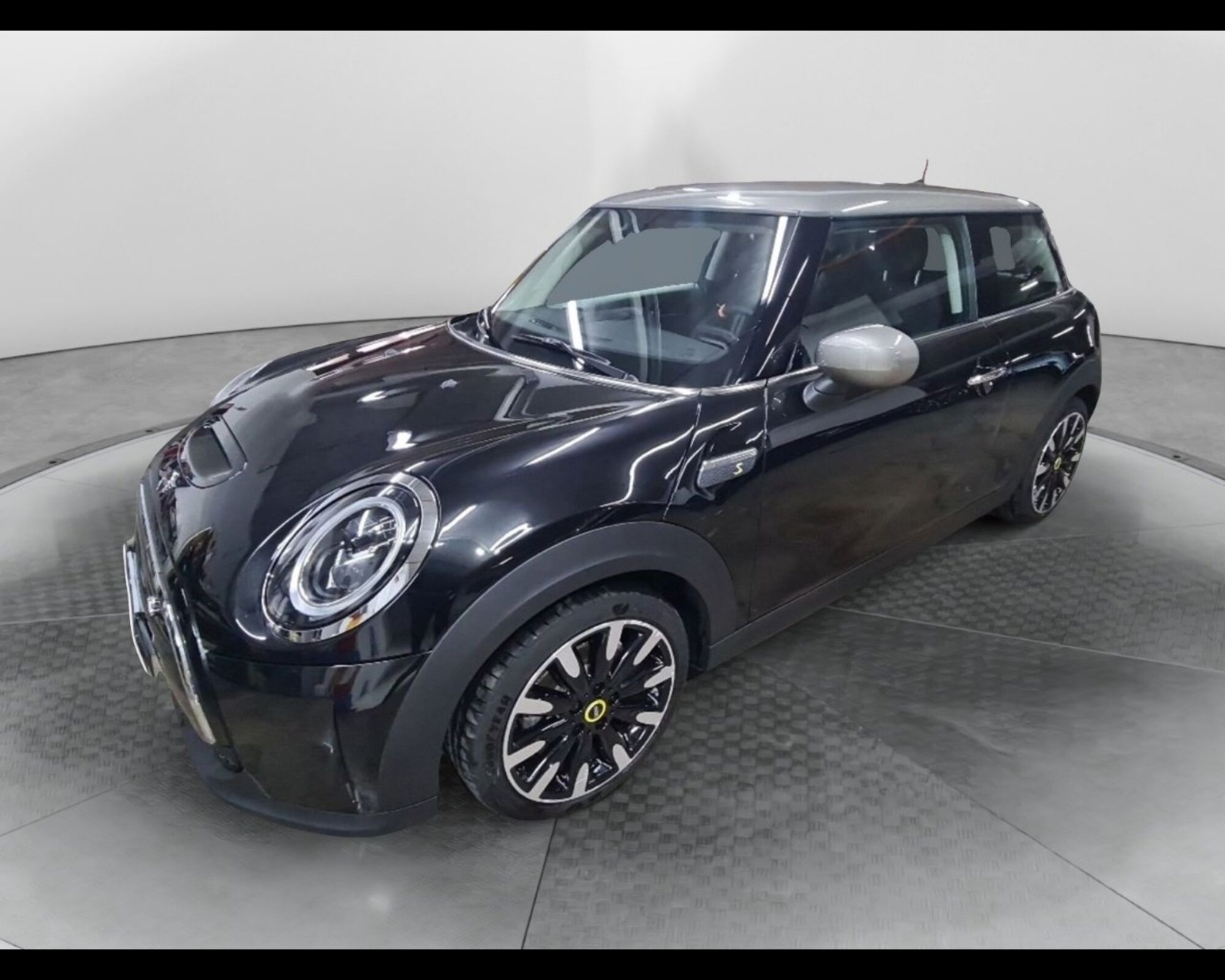 MINI Mini Cooper SE Classic del 2023 usata a San Nicola la Strada