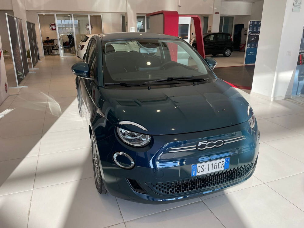 Fiat 500e nuova a Frosinone (11)