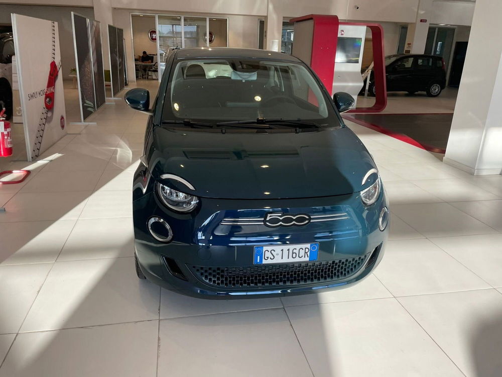 Fiat 500e nuova a Frosinone (14)