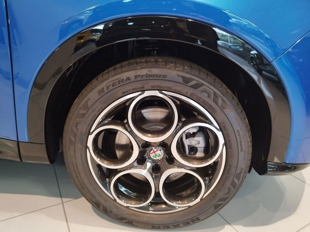 Alfa Romeo Tonale nuova a Arezzo (16)