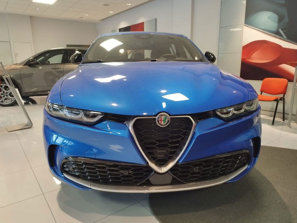 Alfa Romeo Tonale nuova a Arezzo (2)