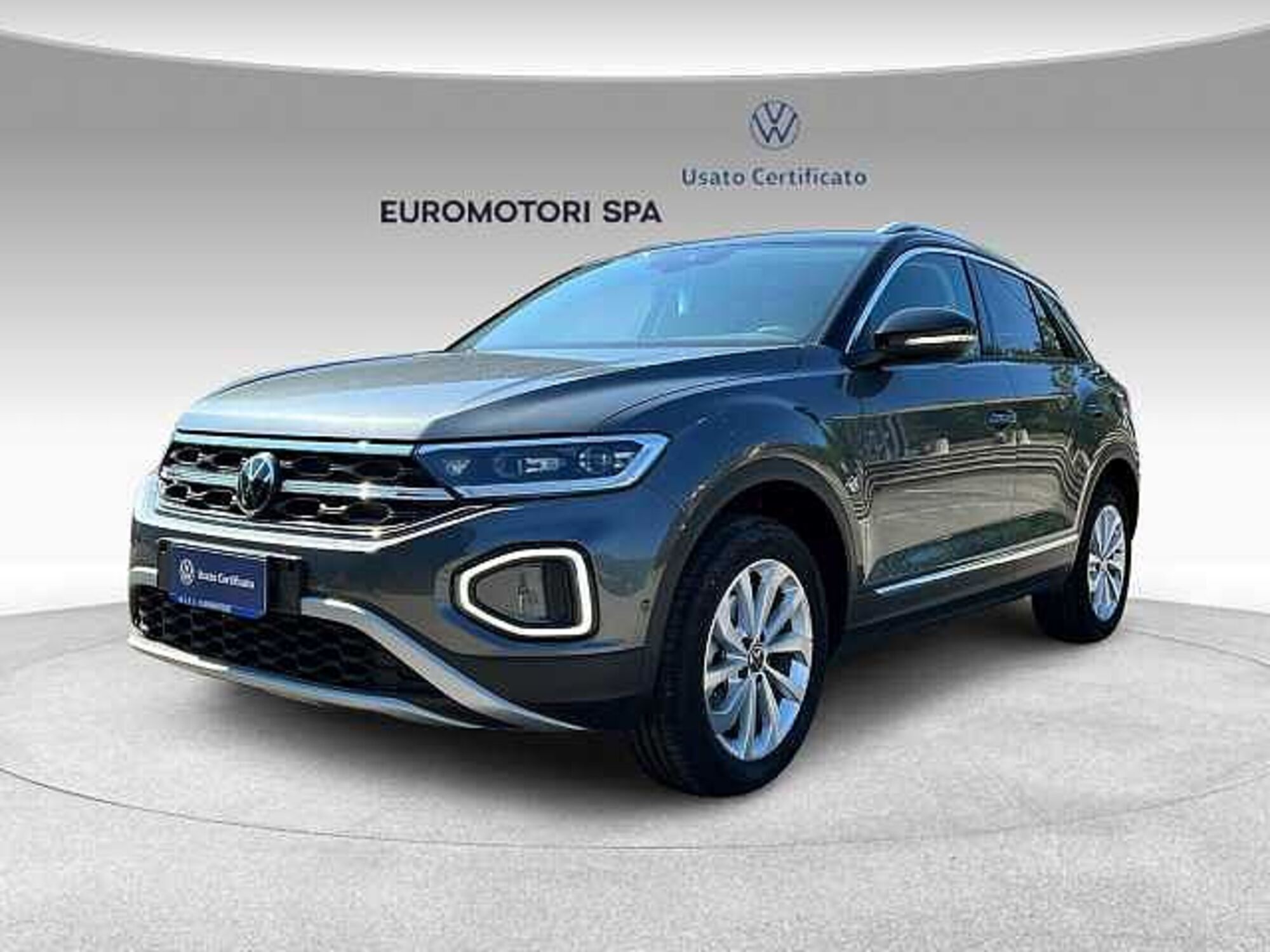 Volkswagen T-Roc 2.0 tdi Style 115cv del 2023 usata a Monteriggioni