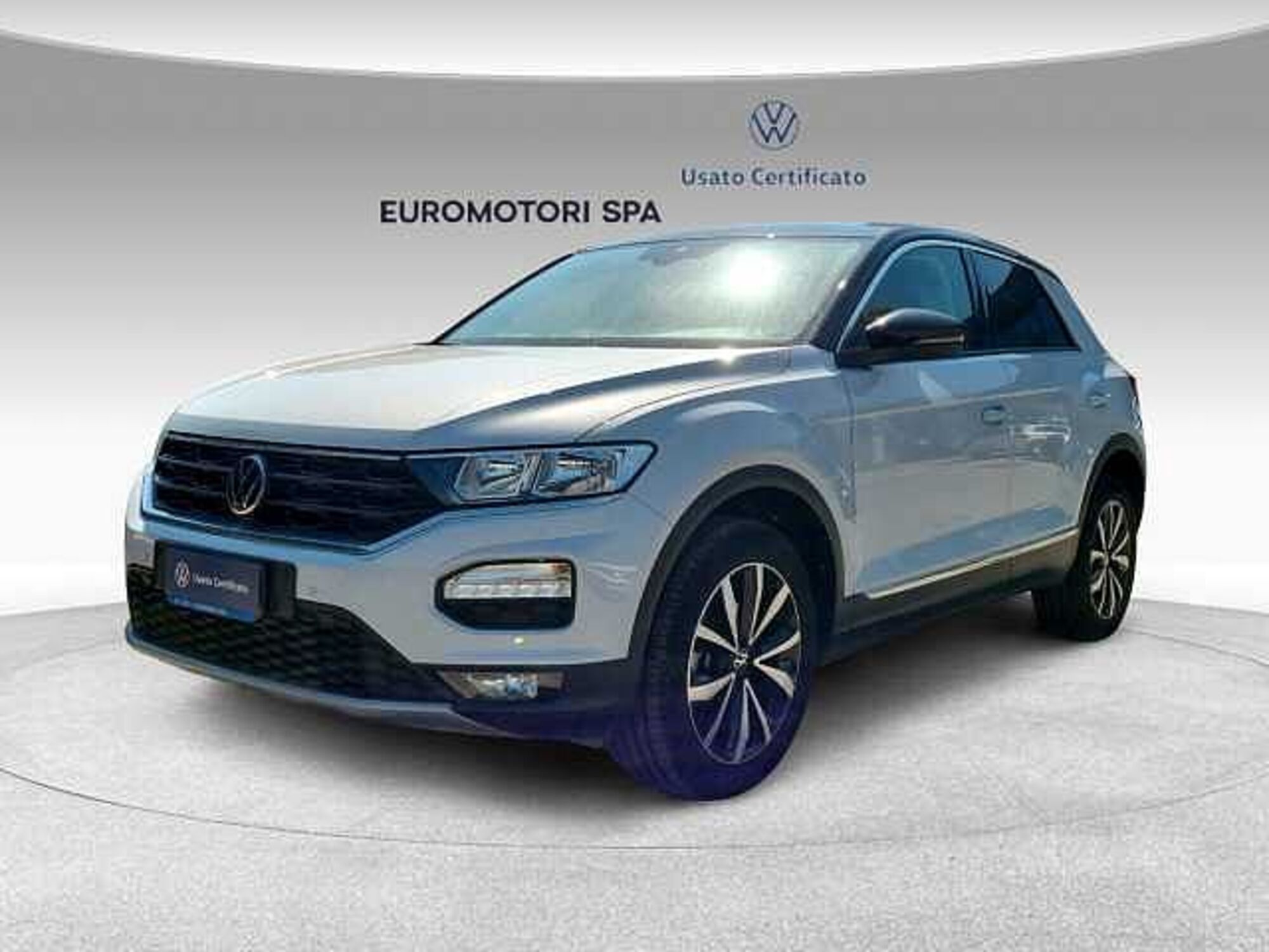 Volkswagen T-Roc 1.0 TSI Style BlueMotion Technology del 2021 usata a Monteriggioni