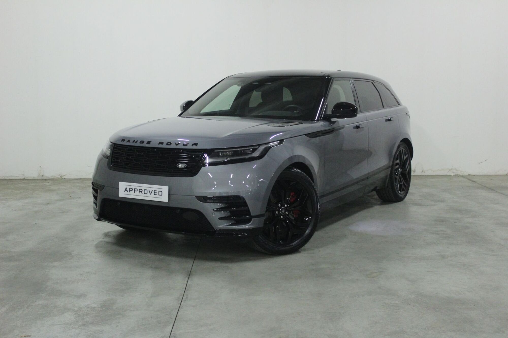 Land Rover Range Rover Velar 2.0D I4 204 CV R-Dynamic SE  del 2023 usata a Brescia