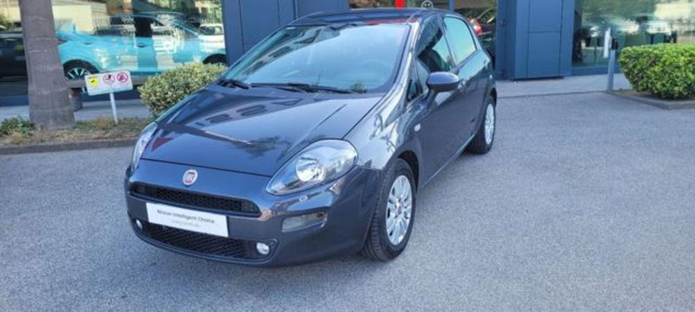 Fiat Punto usata a Napoli (2)