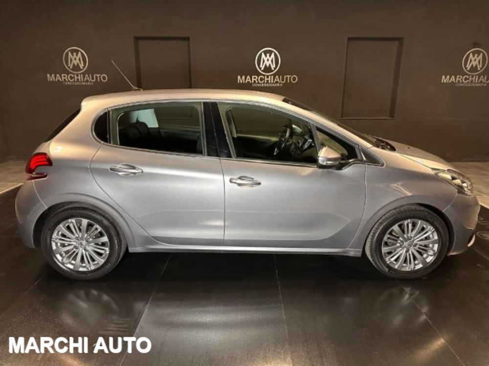 Peugeot 208 usata a Perugia (4)