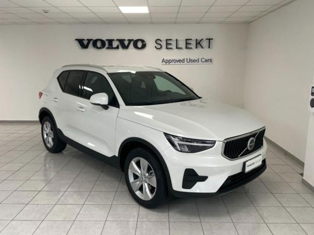 Volvo XC40 nuova a Como (2)