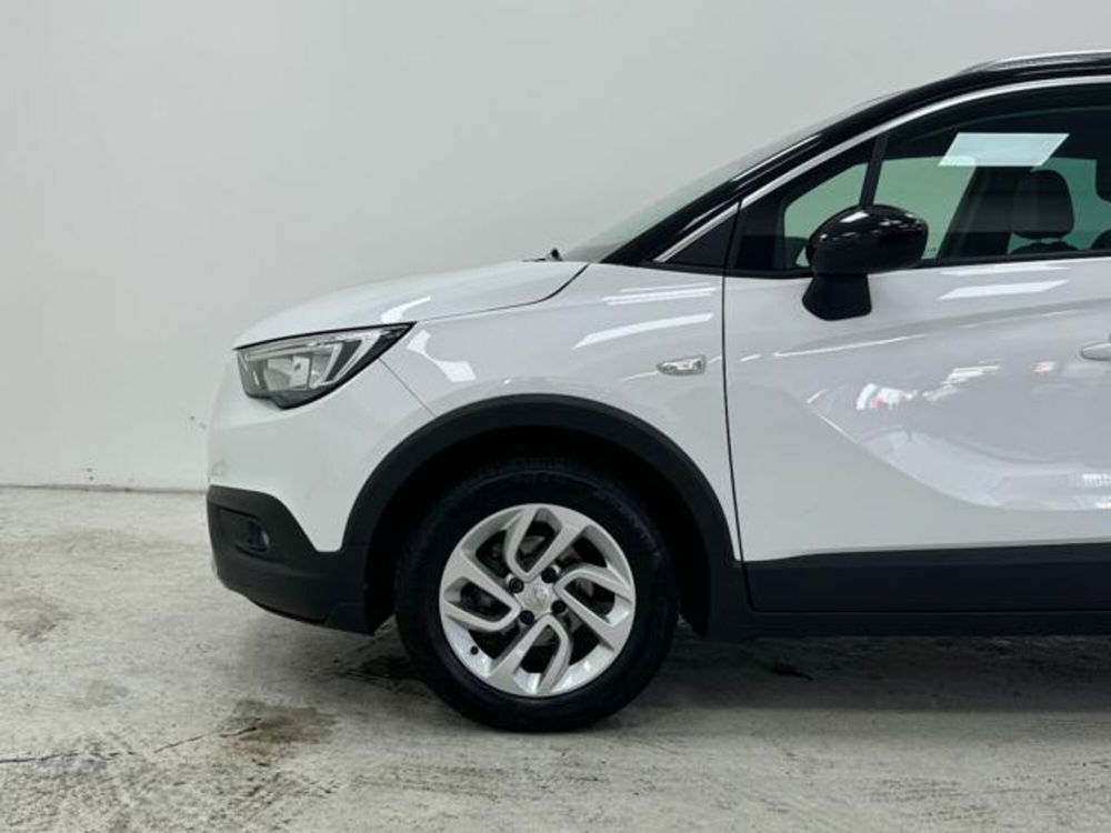 Opel Crossland X usata a Como (9)