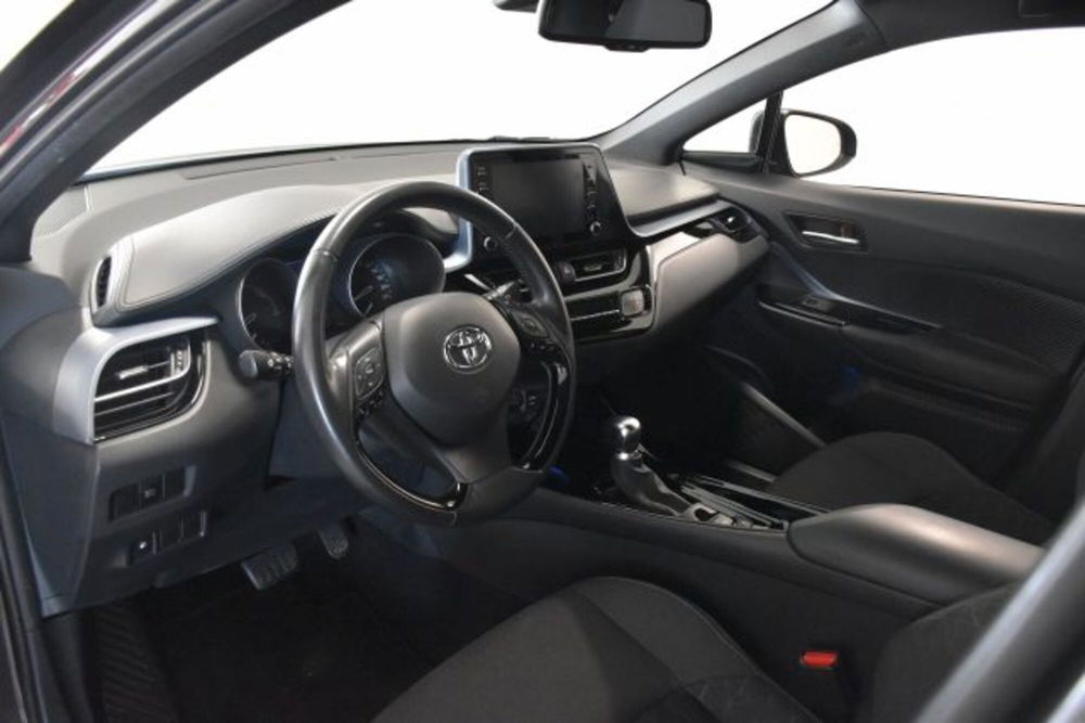 Toyota Toyota C-HR usata a Padova (18)