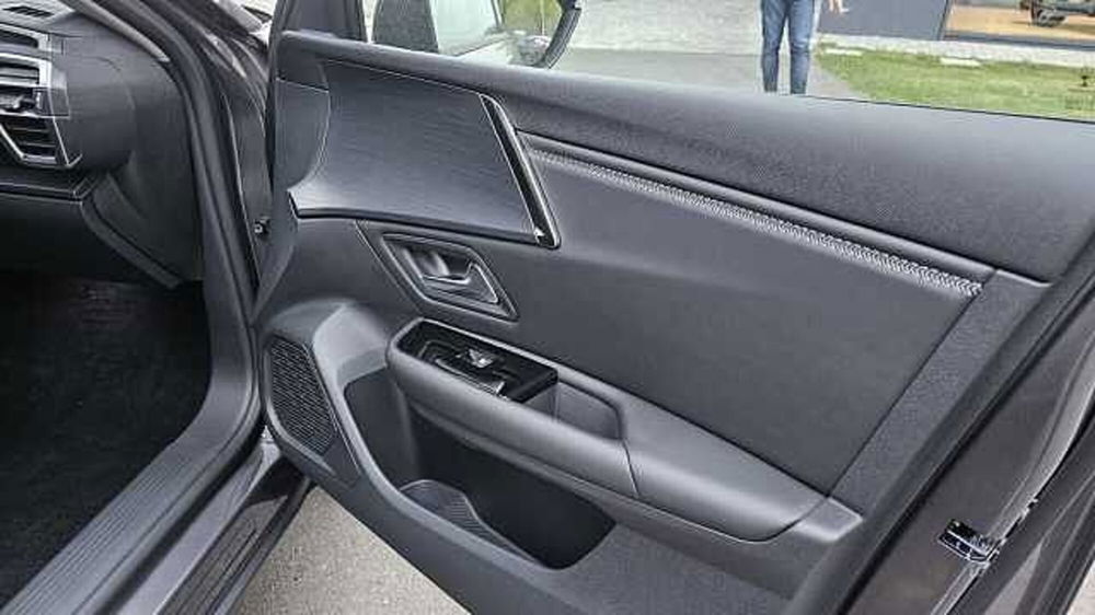 Citroen C5 X nuova a Brescia (12)