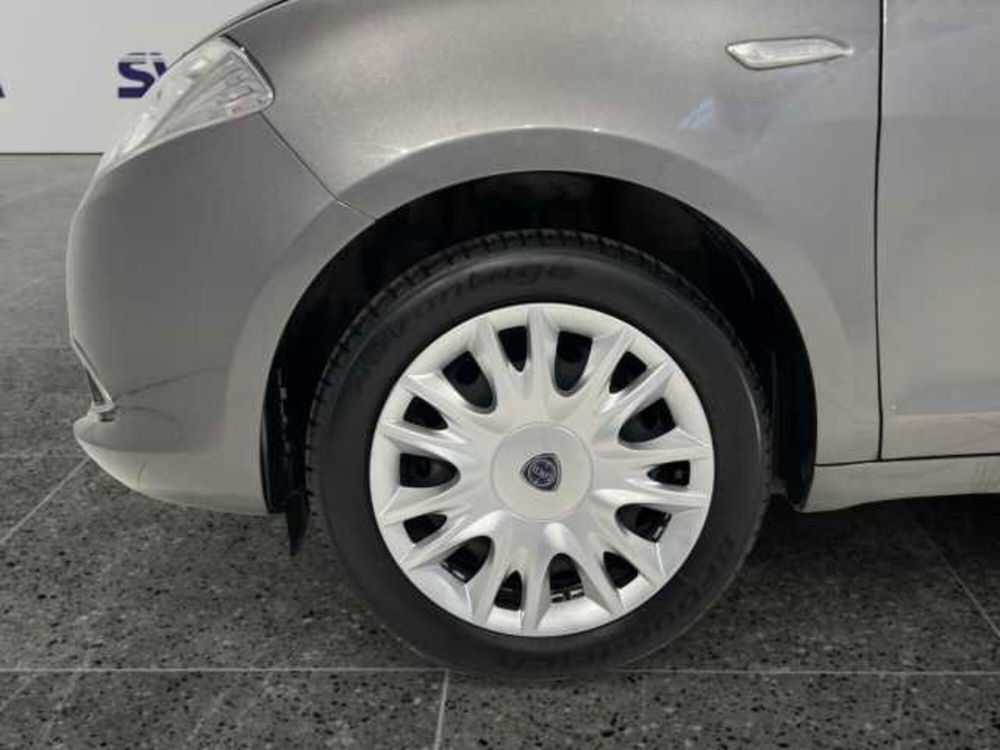 Lancia Ypsilon usata a Ravenna (6)