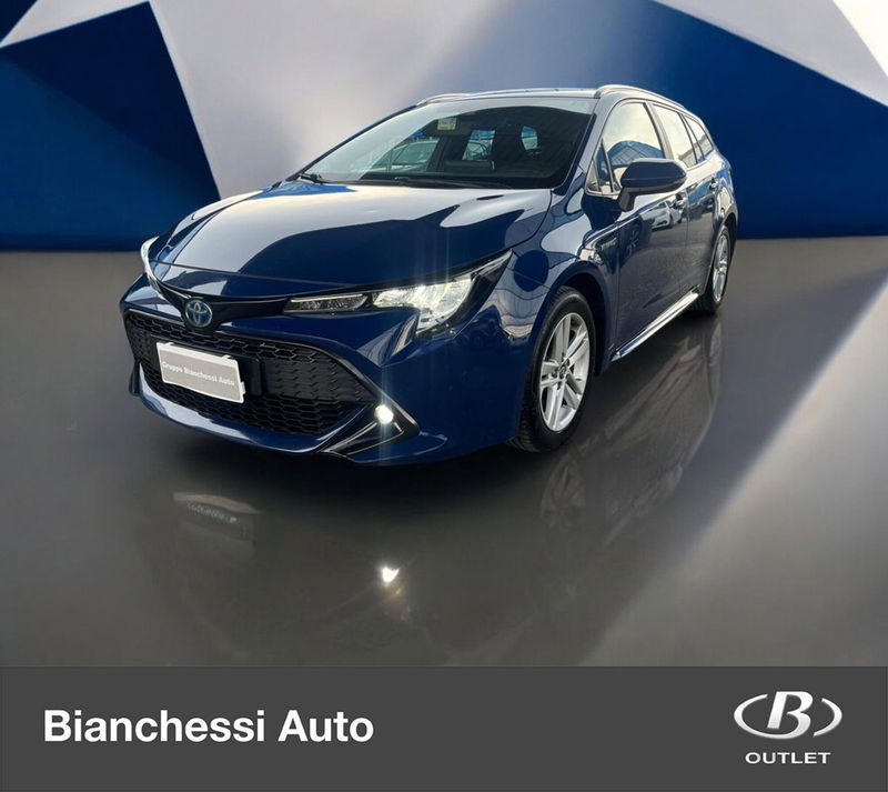 Toyota Corolla Touring Sports 1.8 Hybrid Business del 2019 usata a Cremona